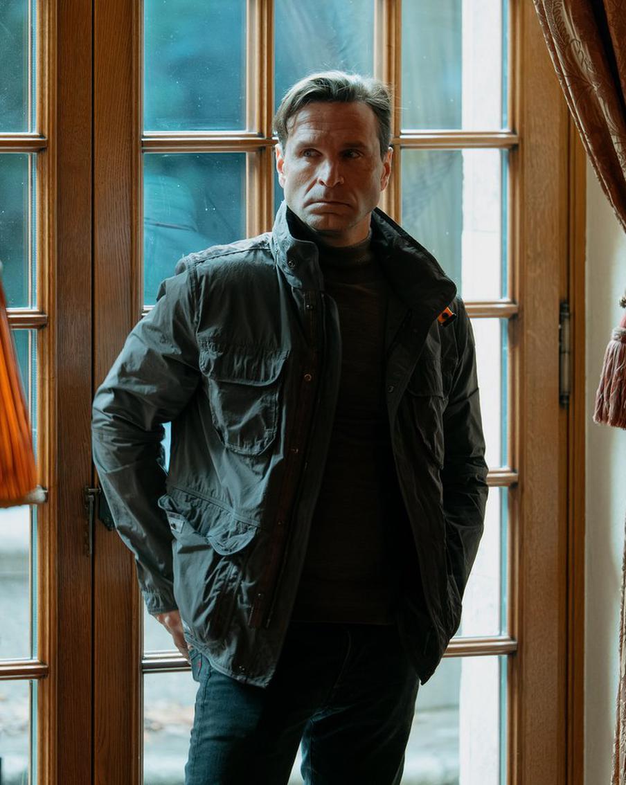 В третьем сезоне "Инспектора Гаврилова" на арену выходит Алексей Гуськов в роли отца Медного