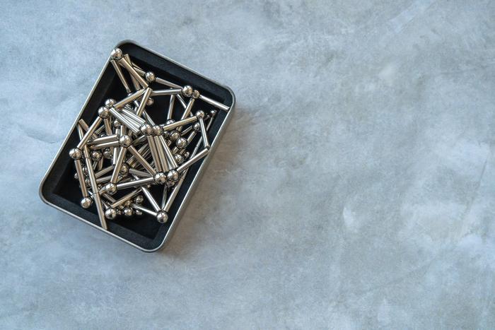 Какие предметы чаще всего проглатывают дети и как малышей спасают московские врачи