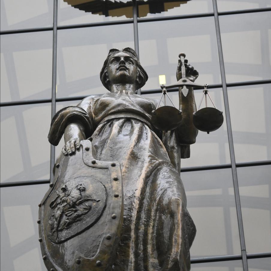 Верховный суд РФ отменил постановление о применении Европейской конвенции. Пленум Верховного суда России признал утратившим силу своё постановление 2013 года о применении Европейской конвенции о защите прав человека и заменил ссылки на международные нормы российским законодательством