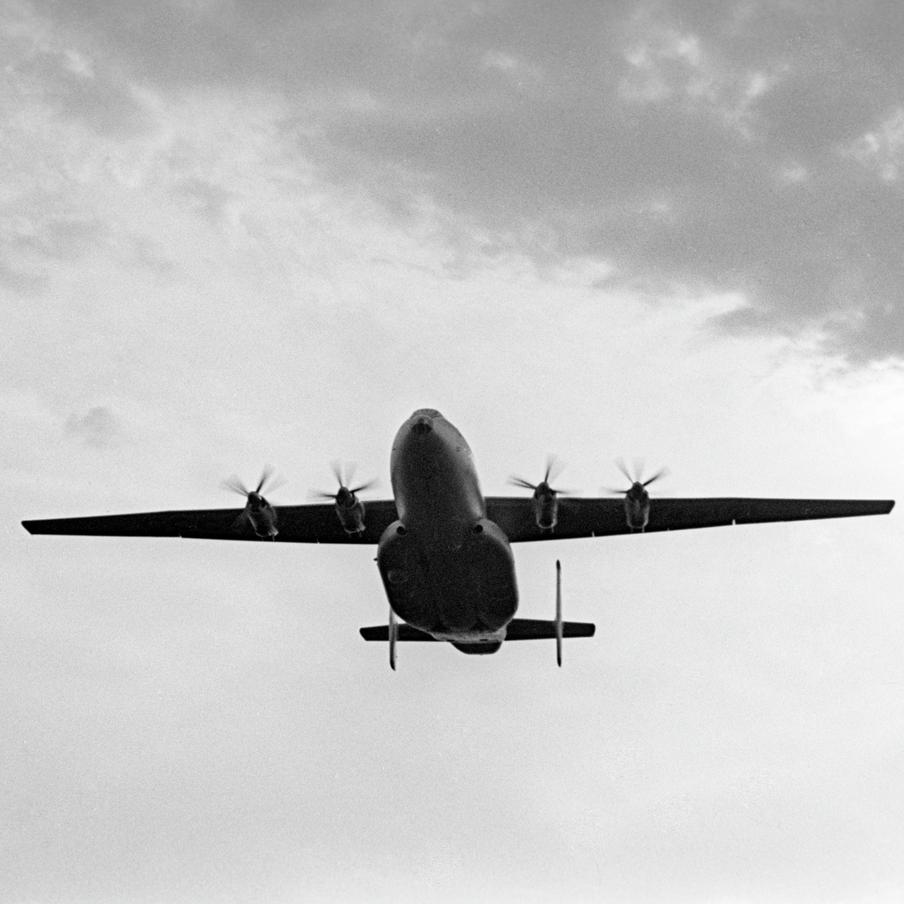 В Ивановской области потерпел крушение транспортный самолёт Ан-22. Cогласно имеющимся данным, на борту находились семь человек