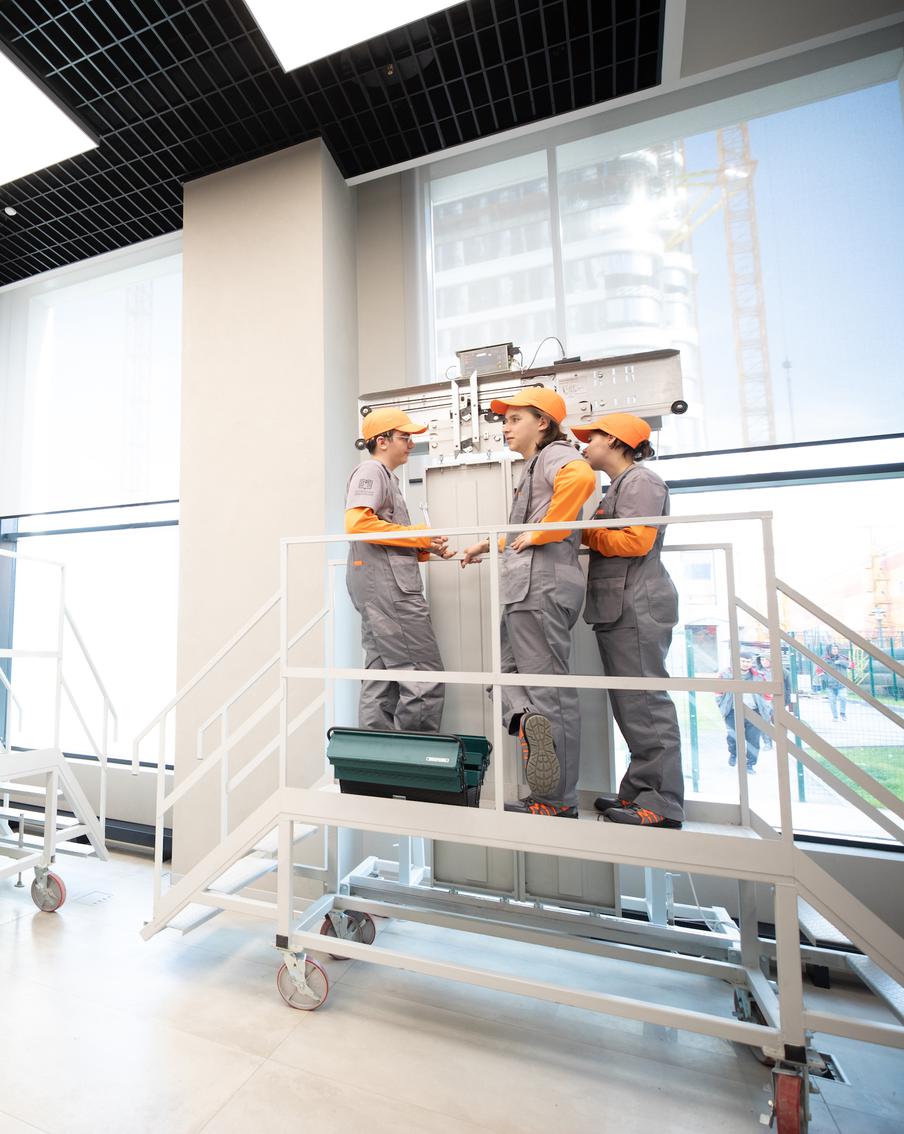 В центре "Профессии будущего" рассказали, на какую зарплату могут рассчитывать выпускники