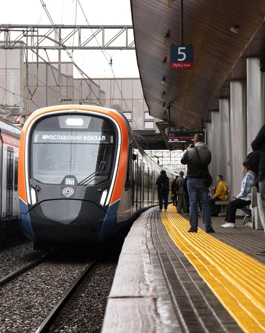 На Ярославском направлении в рейс отправилась десятая "Иволга 4.0"