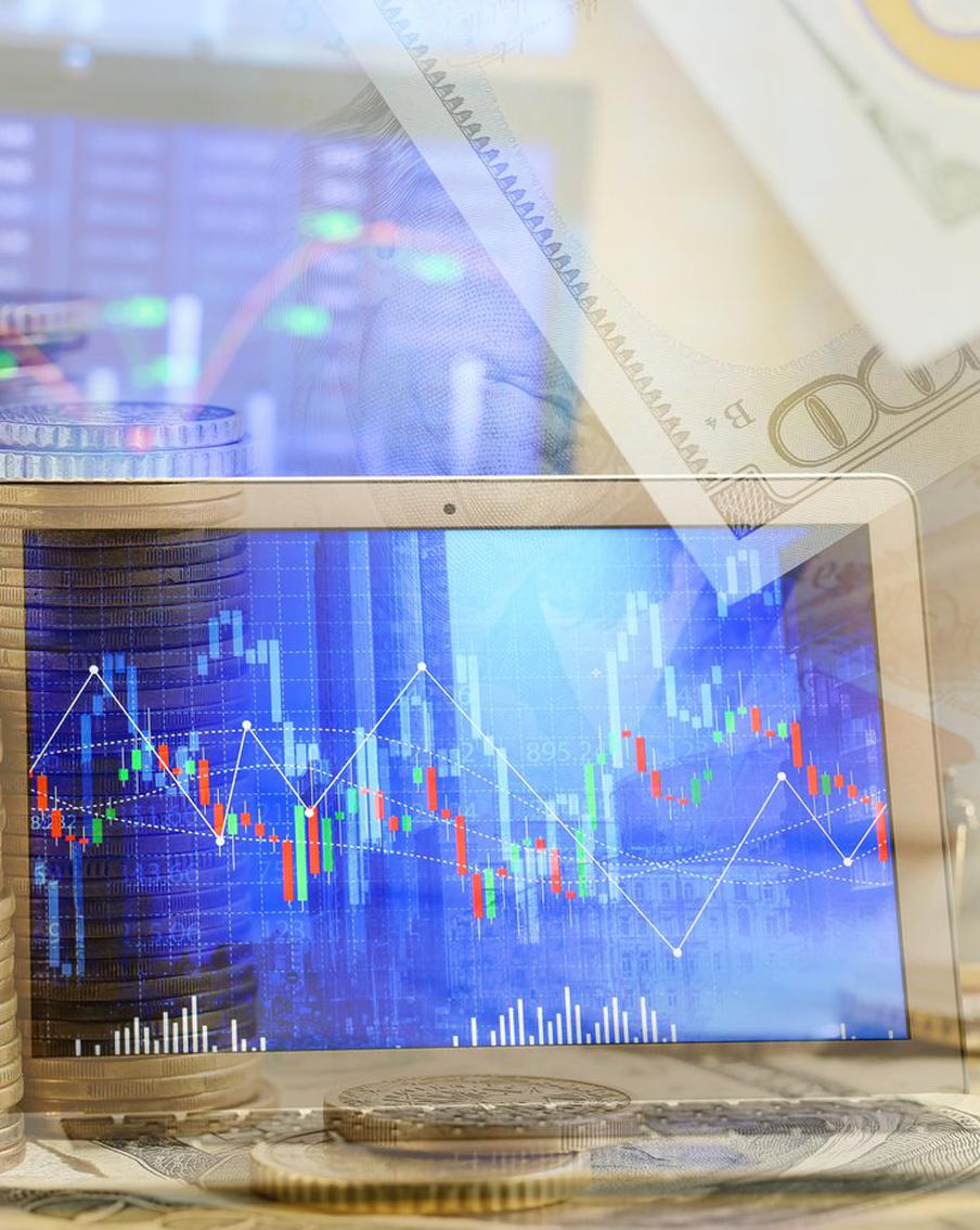 Задорнов предупредил о выстреле "чеховского ружья" в мировой экономике. Михаил Задорнов считает, что перегретый рынок США может привести к глобальной коррекции, способной ударить по российскому бюджету сильнее геополитики. Он выделяет риск падения сырьевых цен и замедления мировой экономики