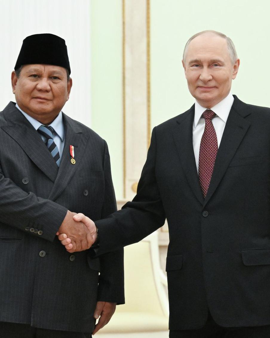 Путин и президент Индонезии обсудили развитие сотрудничества. В Москве состоялись переговоры Владимира Путина и Прабово Субианто, в ходе которых стороны обсудили рост экономических связей и укрепление военного и энергетического сотрудничества