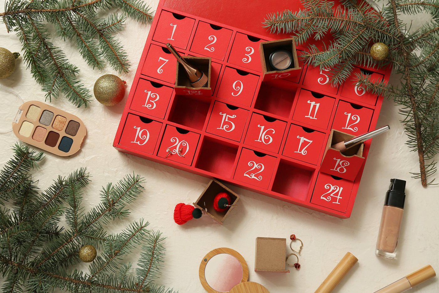 Косметические адвент-календари – 2026: главные бьюти-подарки сезона