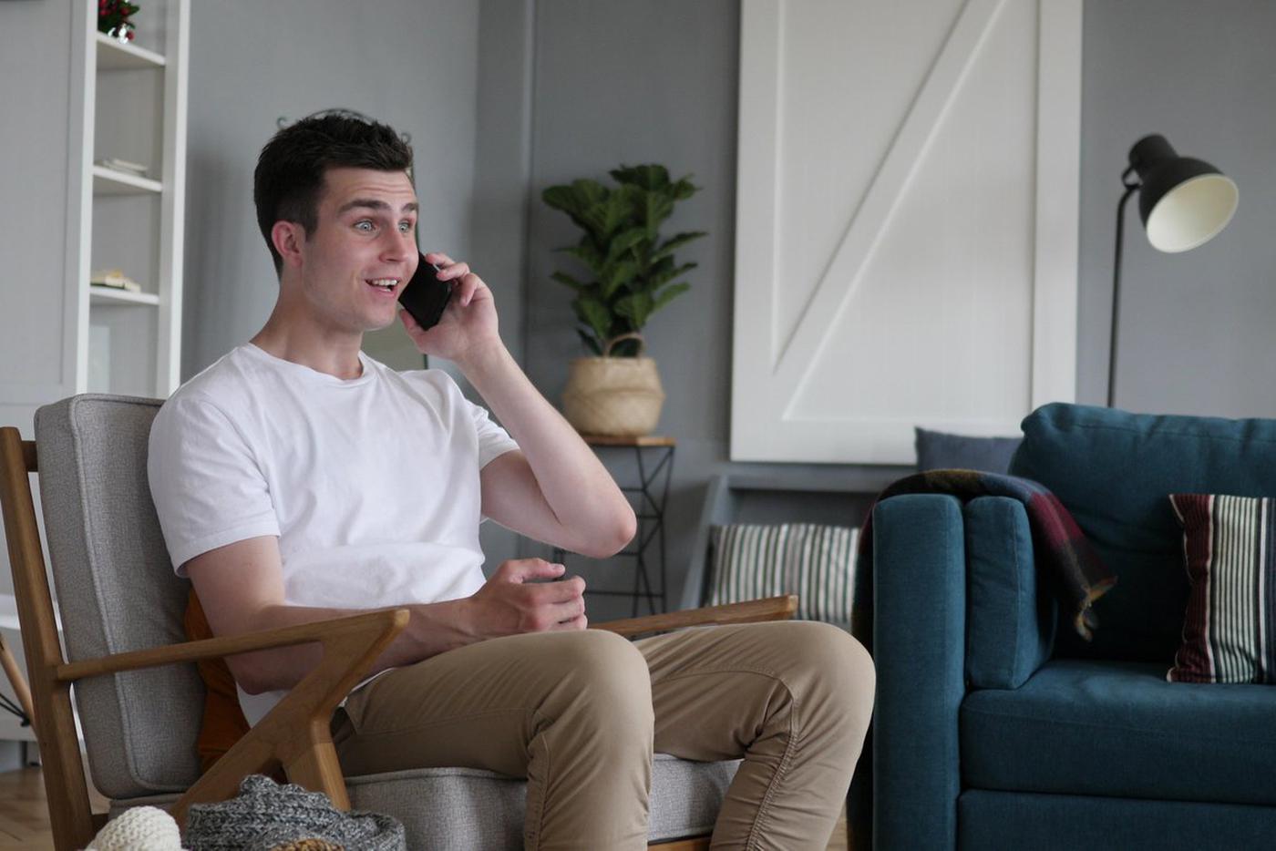 Учитесь быть хитрее телефонных мошенников