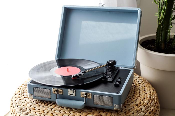 "Мелодия" возобновила выпуск пластинок – журналисты Metro вспоминают детство