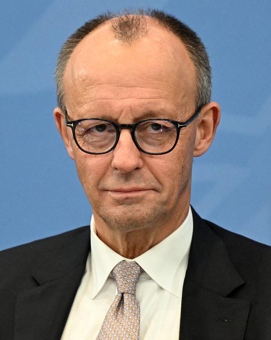 Арест ребёнка, унижение инвалида, уголовка за Голлума: месть политиков хейтерам