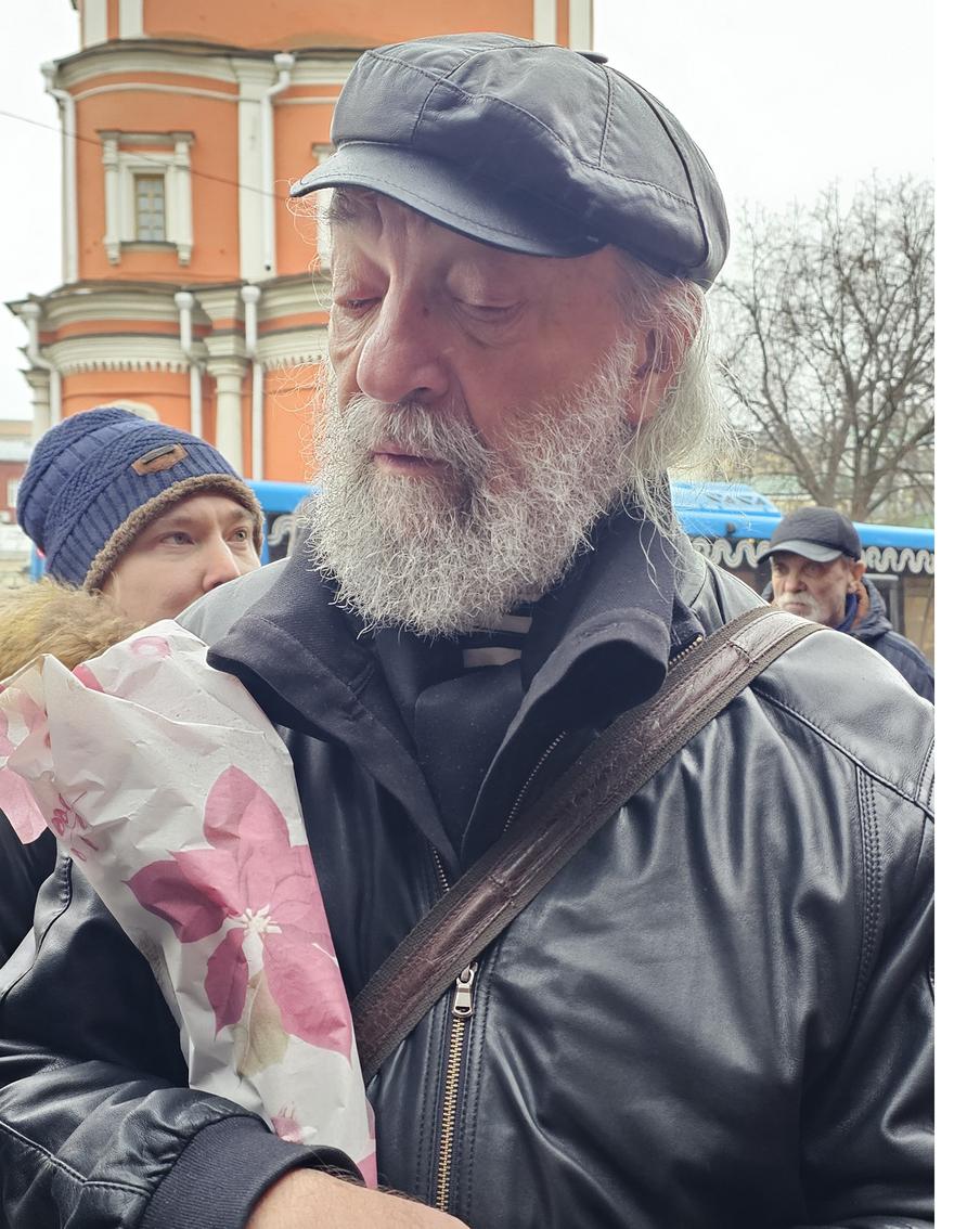 Режиссёр, основатель театра "Школа драматического искусства" Анатолий Васильев на открытии памятника Юрию Любимову.