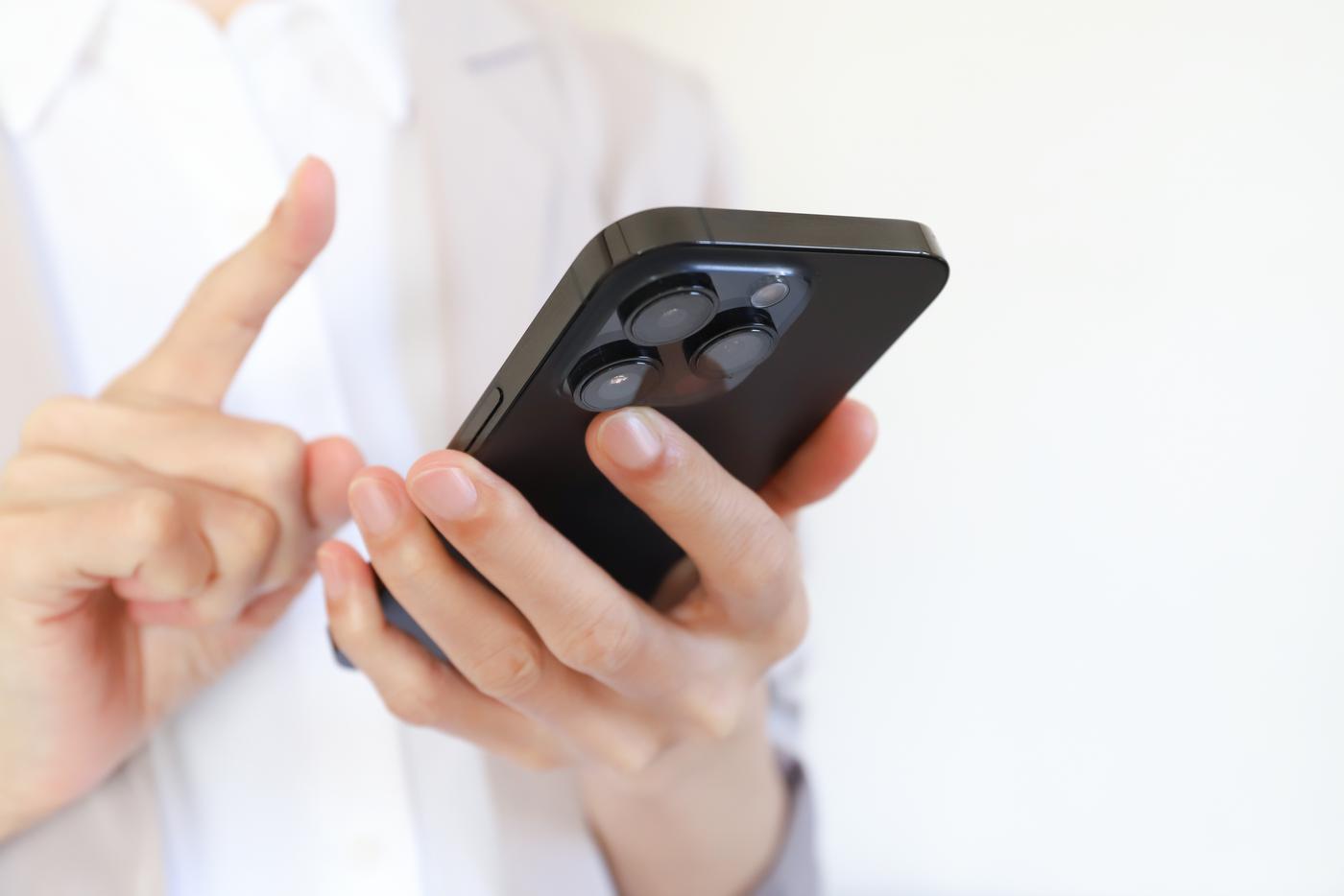 В Петербурге ограничили мобильный интернет после угрозы атаки дронов