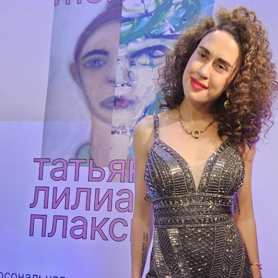 Татьяна Лилиан Плаксин выплёскивает свою боль через картины.