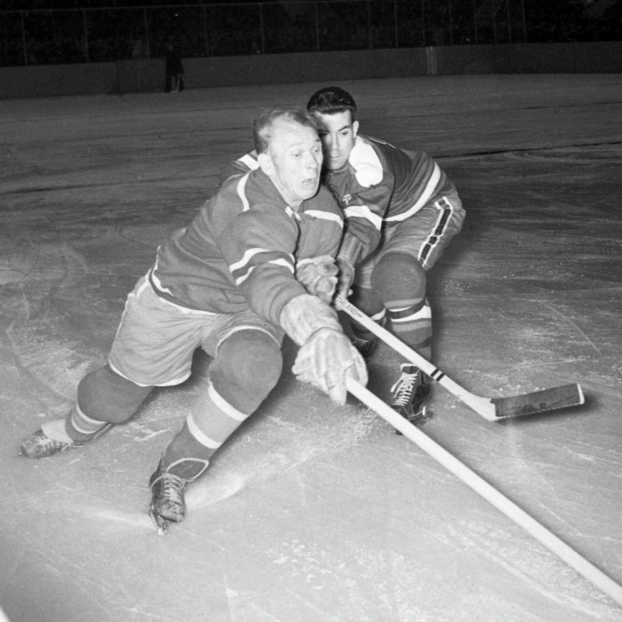 1959 год, Николай Сологубов – слева.