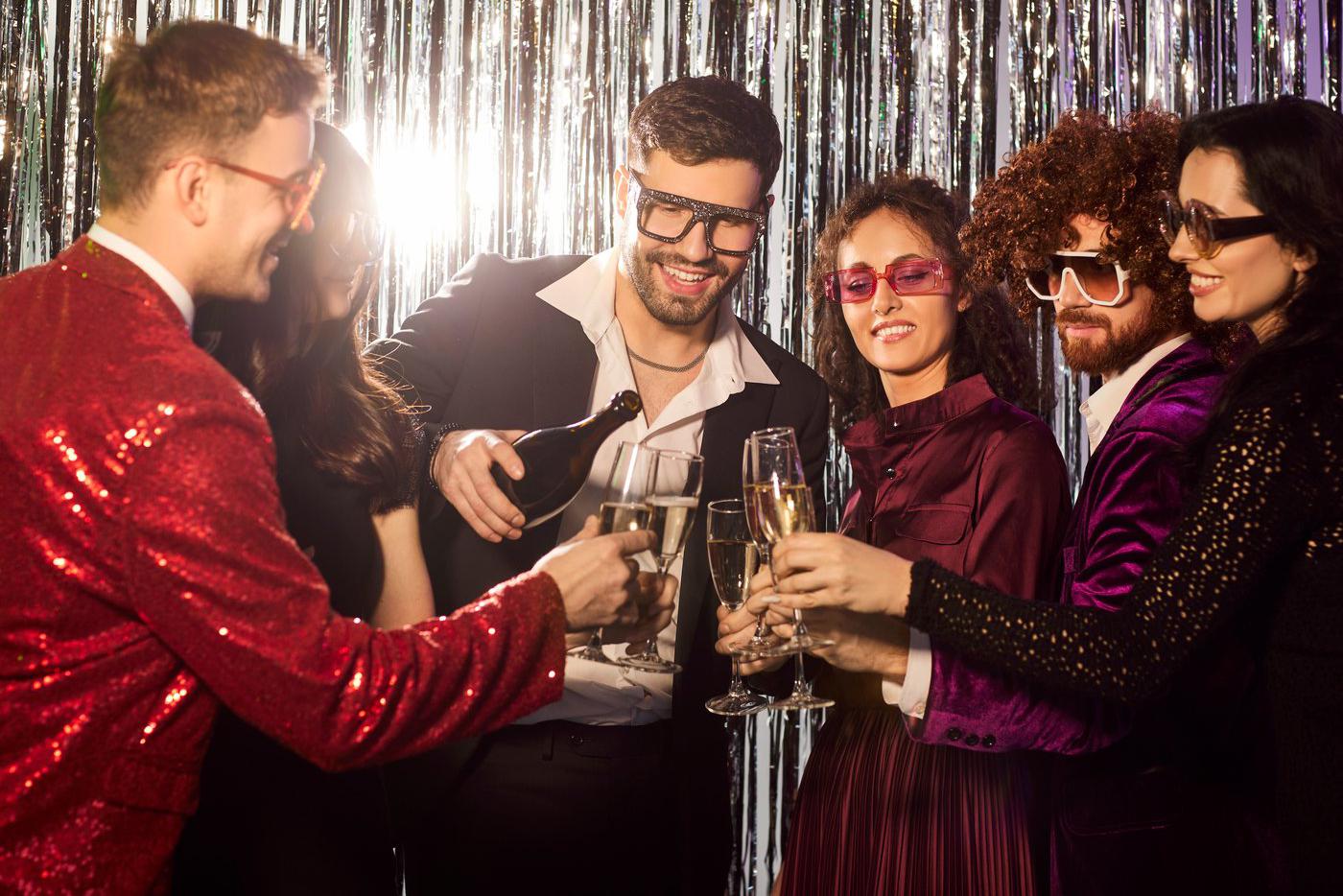 Корпоративы отменяются: почему в Москве больше не стремятся "сплотить коллектив"