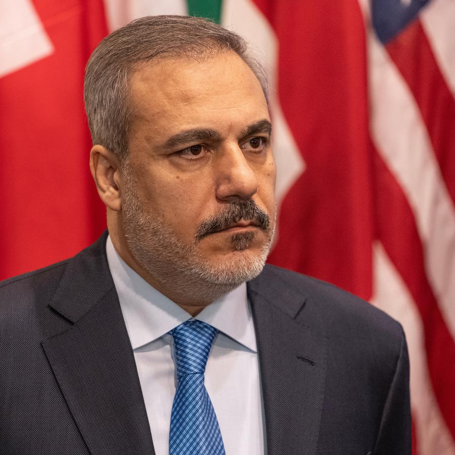 МИД Турции призвал Россию и Украину прекратить эскалацию в Чёрном море. Турецкое внешнеполитическое ведомство призвало российских и украинских военных прекратить боевые действия в акватории Чёрного моря. Ранее турецкие нефтетанкеры становились целями ВСУ