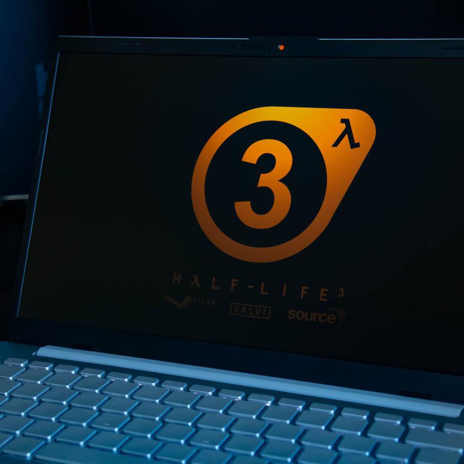 Инсайдеры сообщили о планах Valve выпустить Half-Life 3 до лета 2026 года. По информации инсайдеров, продолжение культовой игровой серии про приключения Гордона Фримена могут анонсировать в ближайшее время. Отмечается, что продажи игры стартуют до лета 2026 года