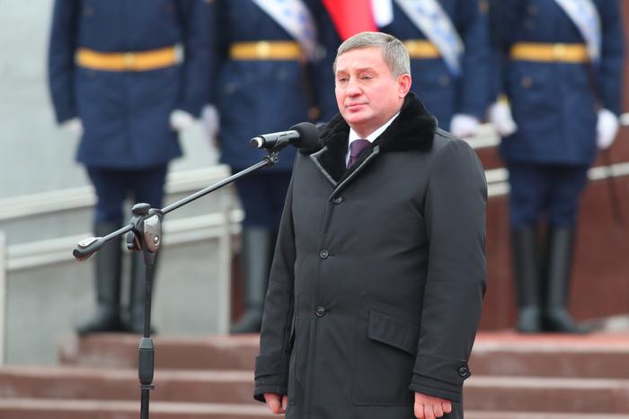 Упавшие на нефтебазу обломки стали причиной пожара на одном из объектов в Урюпинске