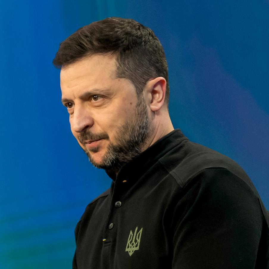 В Евросоюзе придумали для Зеленского универсальную отговорку для Трампа. Европейские союзники помогли придумать украинскому президенту Владимиру Зеленскому универсальный подход на переговорах с Дональдом Трампом