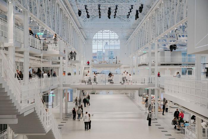 Афиша на 15 декабря: гуляем по волшебному лесу и изучаем архитектуру бывшей электростанции