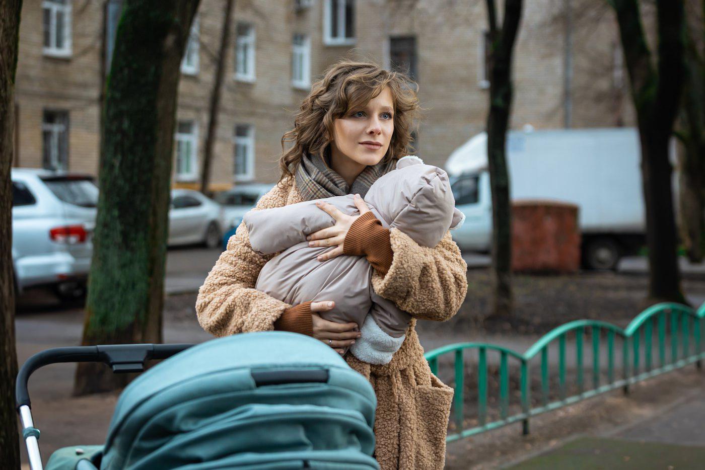 У героини Лизы Арзамасовой появился ребёнок.