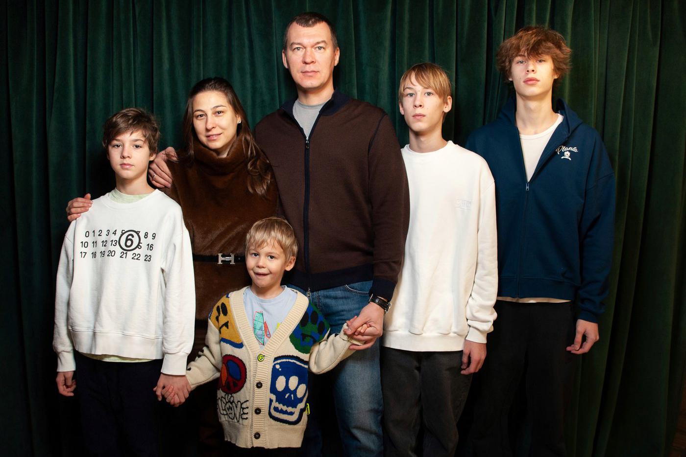 Михаил Дягтерёв с семьёй.