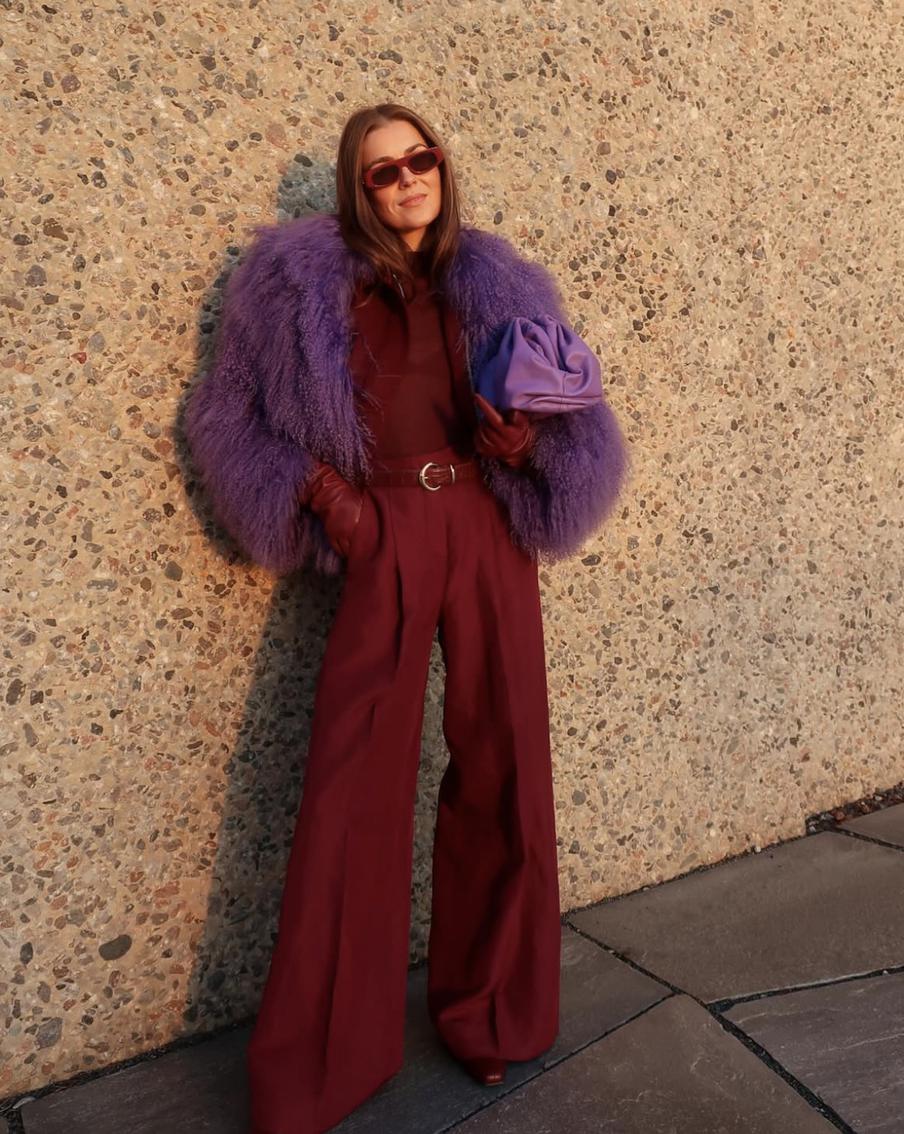 Цветотип и макияж: как подобрать оттенки одежды, которые освежают лицо