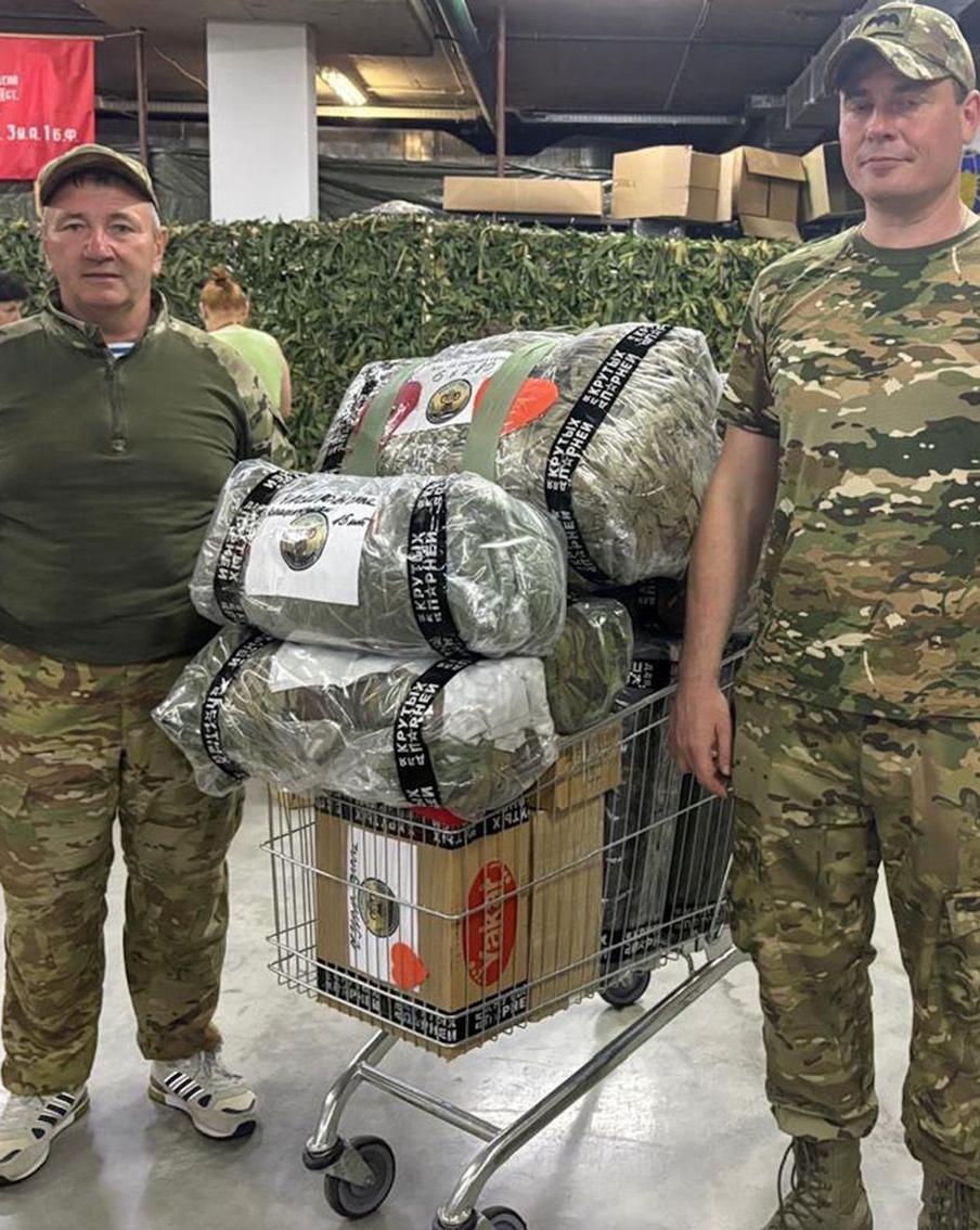 Как центр помощи нуждающимся "ЛетитеБабочки" помогает участникам СВО. С первых дней специальной военной операции жители Зеленограда объединились в социальных сетях, чтобы координировать помощь защитникам. Сообщество получило название "ЛетитеБабочки", которое стало символом поддержки на расстоянии