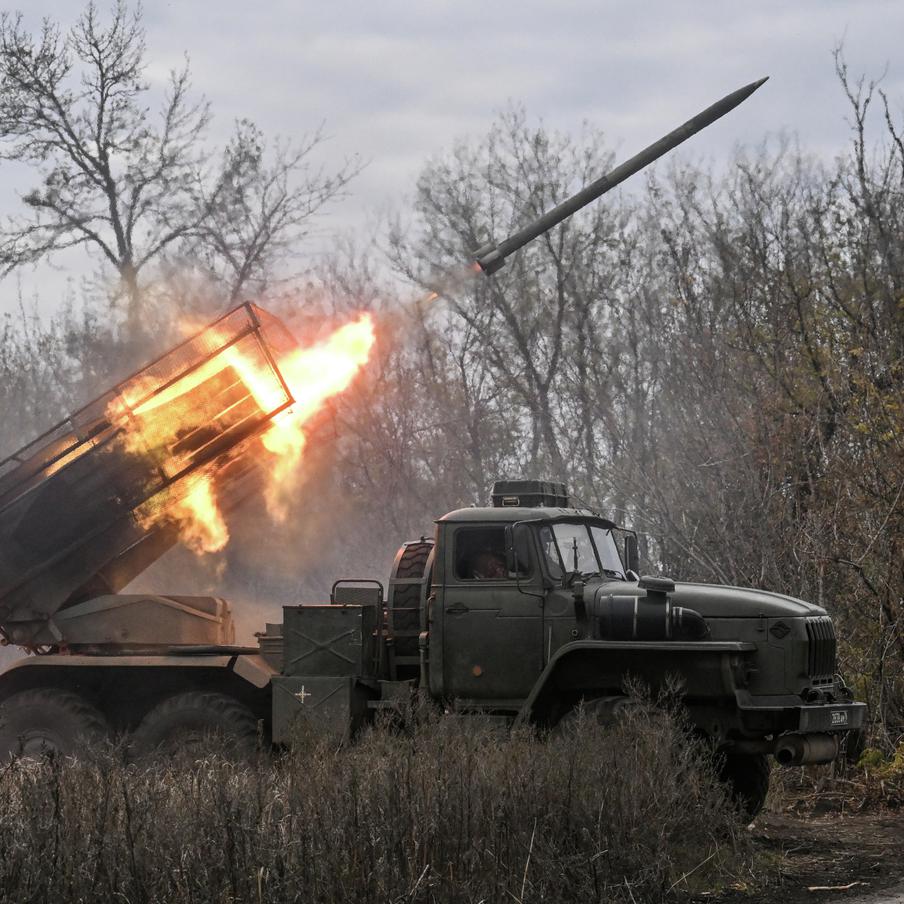 Российские войска нанесли жёсткий удар по ВСУ в Харьковской области. На одном из ключевых участков фронта украинское подразделение попыталось выдвинуться вперёд, однако столкнулось с плотным огнём и понесло критические потери. В результате армия России полностью ликвидировала боевую группу 3-й бригады ВСУ