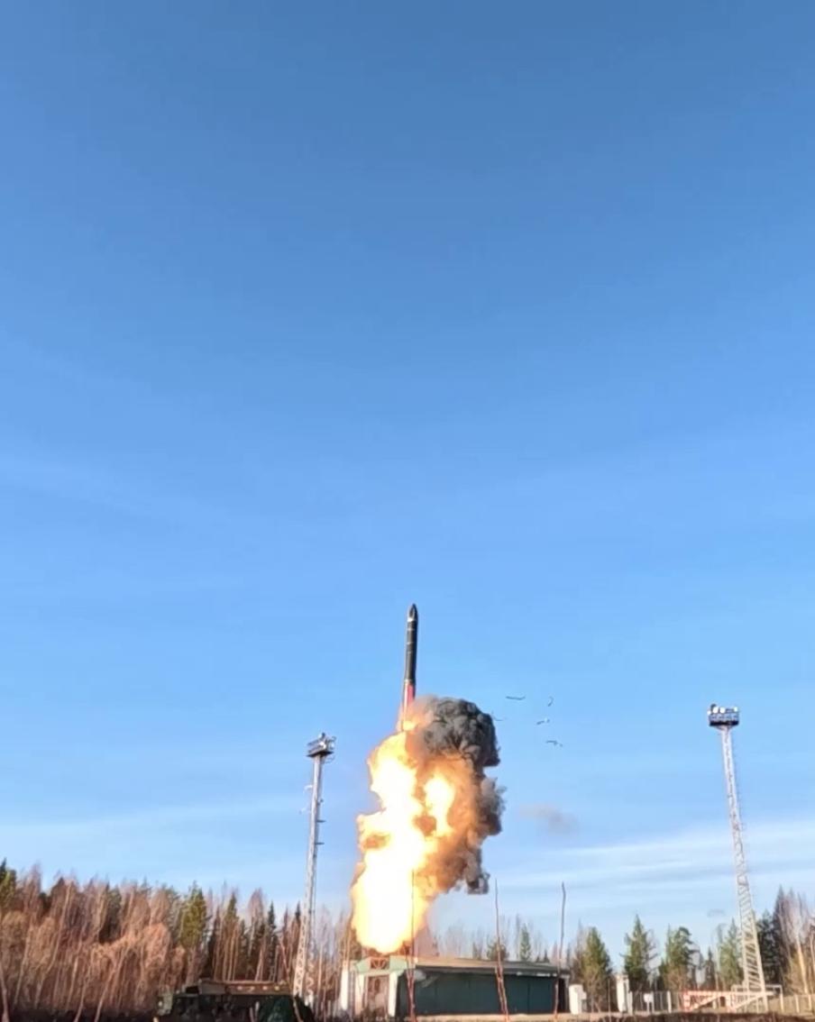 Учения с комплексами "Ярс" прошли в Сибири