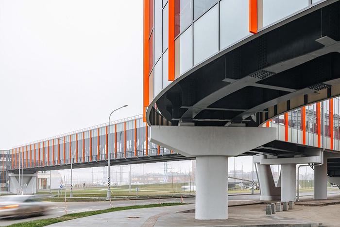 Около станции "Корниловская" создали развитую пешеходную систему — Собянин