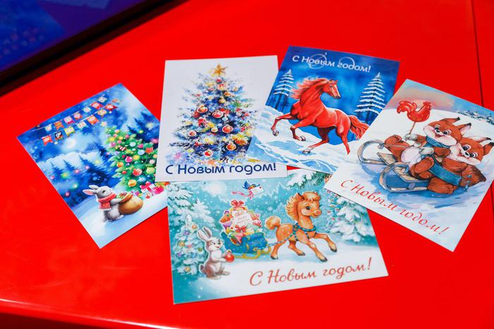 Открытки с поздравлениями с Новым годом можно будет отправить прямо со станций метро