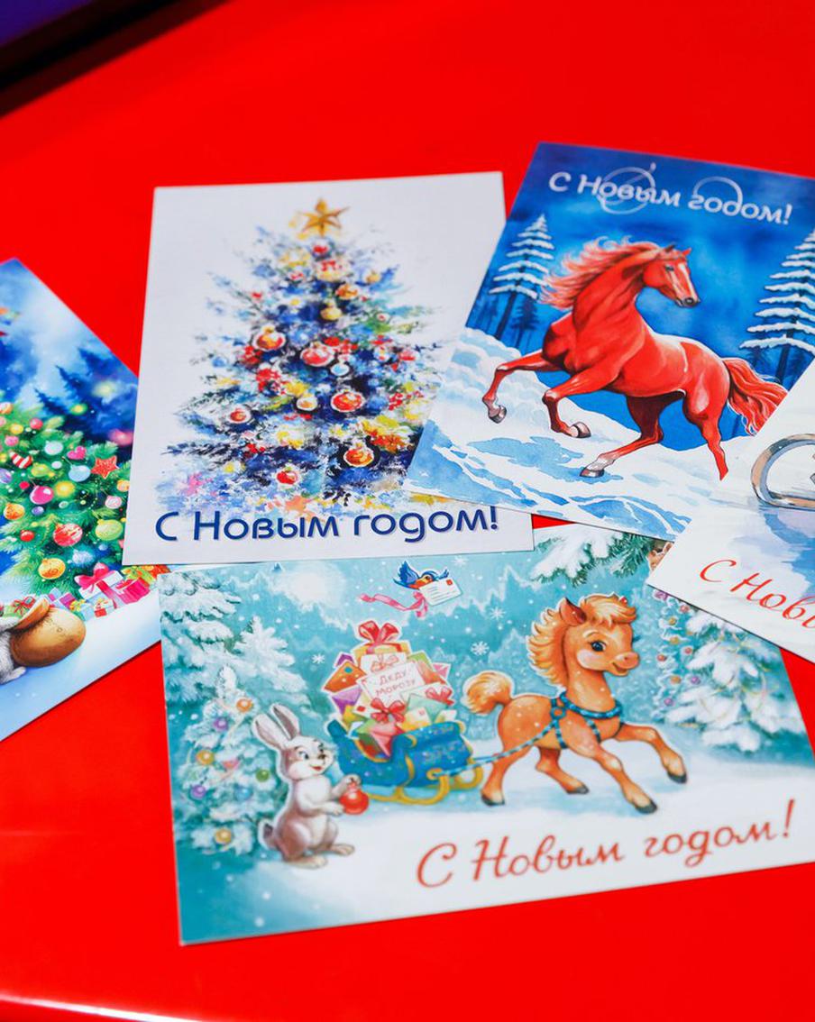 Открытки с поздравлениями с Новым годом можно будет отправить прямо со станций метро