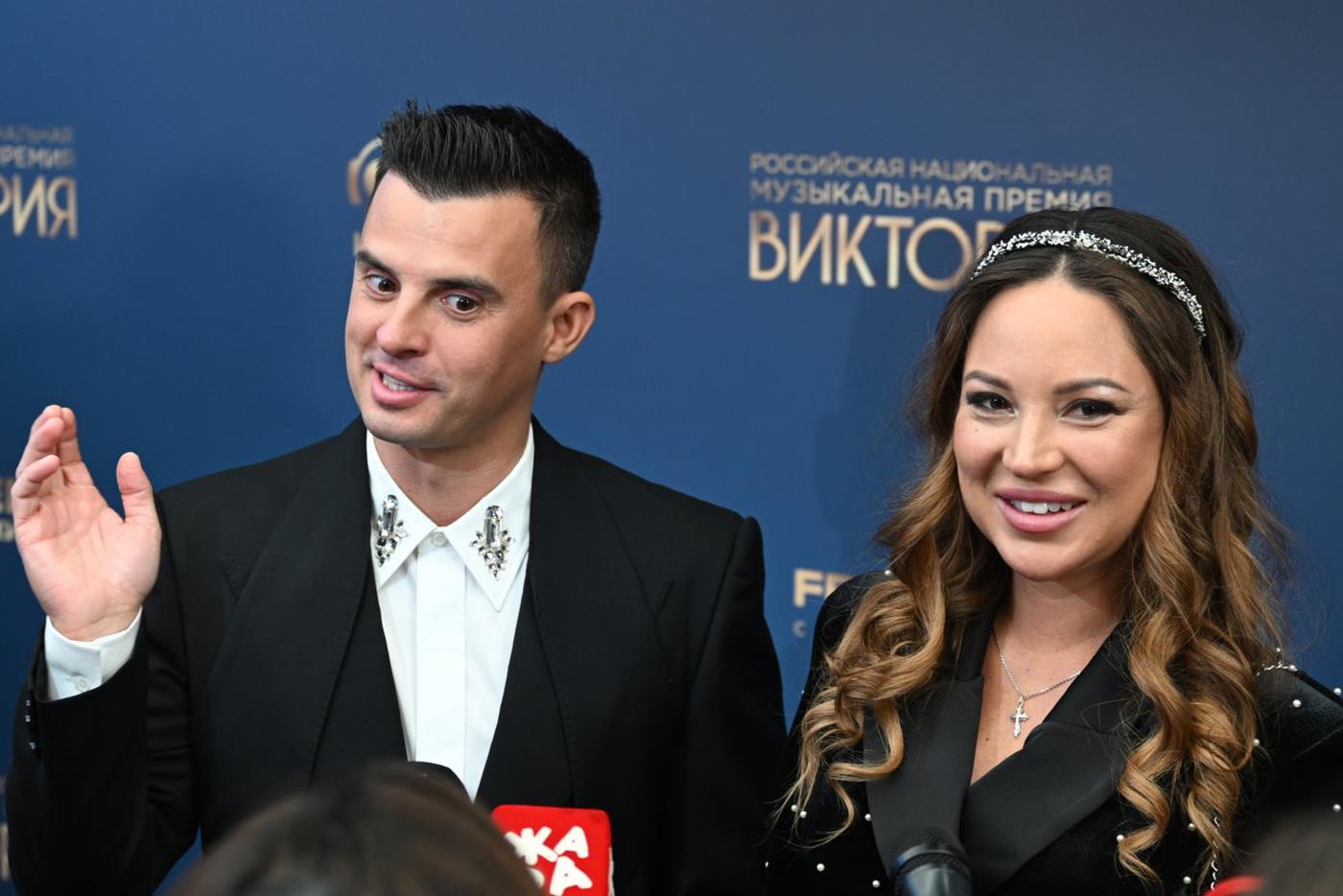 "Хочет манго или селёдки среди ночи": Кирилл Туриченко из "Иванушек" – о беременности жены