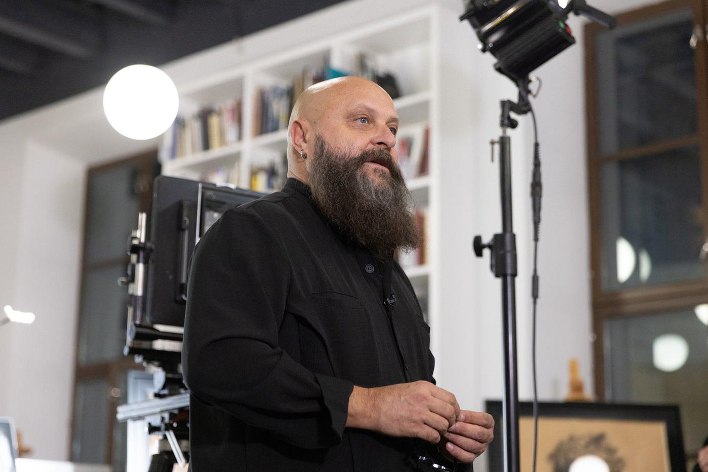 Дмитрий Холкин.