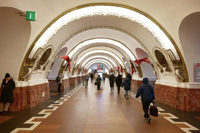 Беглов рассказал о планах продления метро до аэропорта Пулково