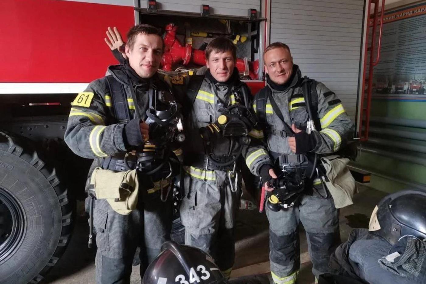 Артём с коллегами из "Мособлпожспаса" (первый справа).