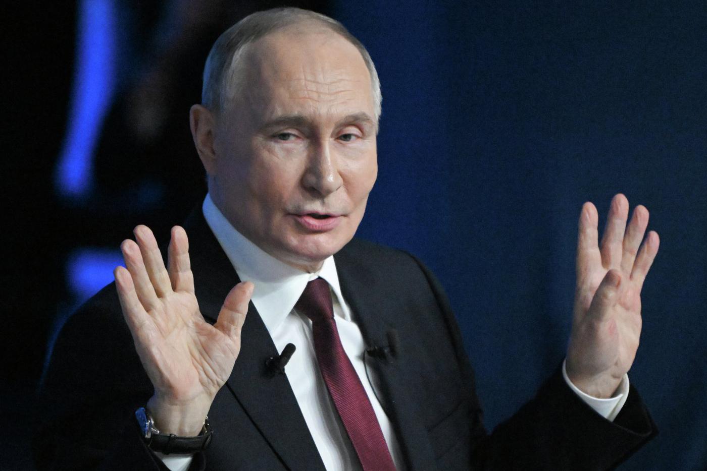 Президент России Владимир Путин позитивно оценил работу столичного мэра Сергея Собянина и его команды