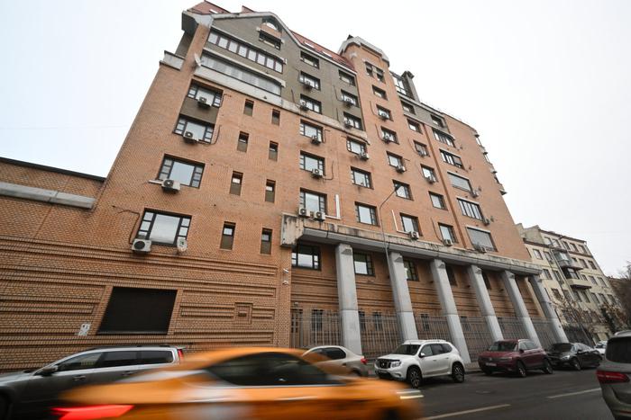 Лариса Долина пыталась заложить дом после продажи квартиры