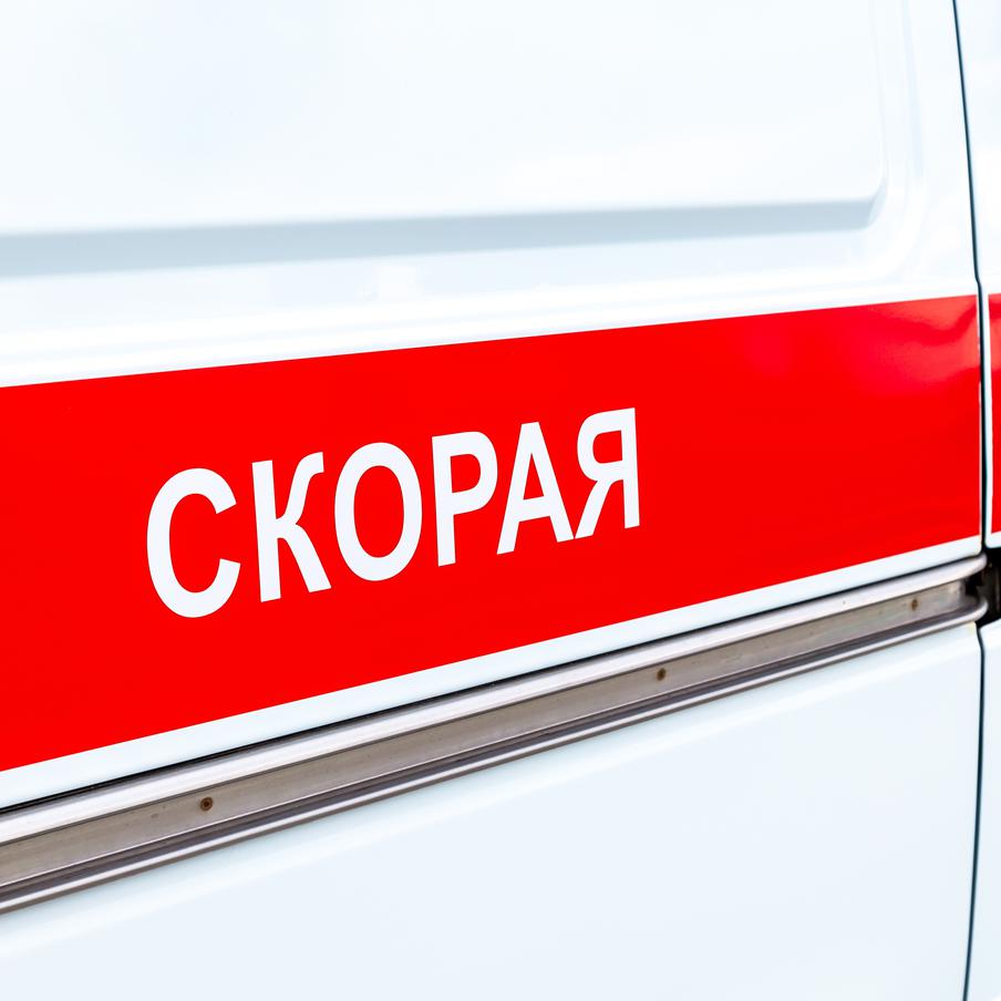 В Минздраве Подмосковья рассказали о состоянии пострадавших в Химках людей. Один из госпитализированных после инцидента со взрывом пиротехнического устройства в данный момент находится в стабильном состоянии средней тяжести. Отмечается, что ещё один пострадавший сейчас в тяжёлом состоянии