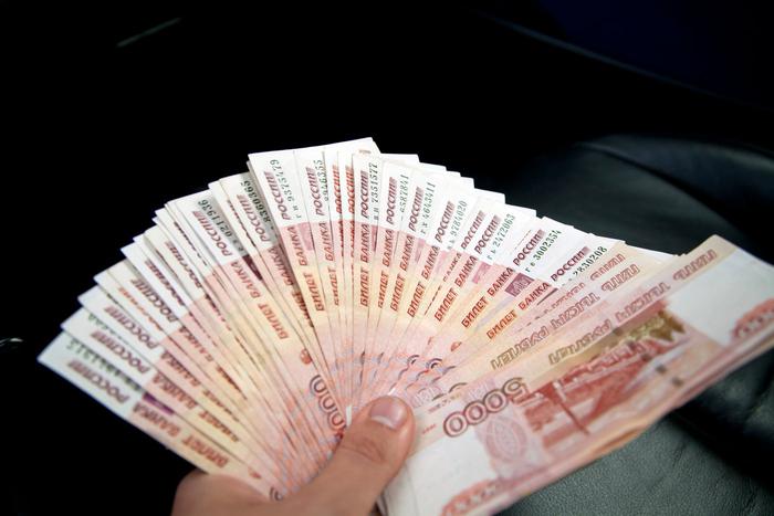 Банки в России испытывают новую схему по борьбе с переводами крупных денежных сумм на счета мошенников