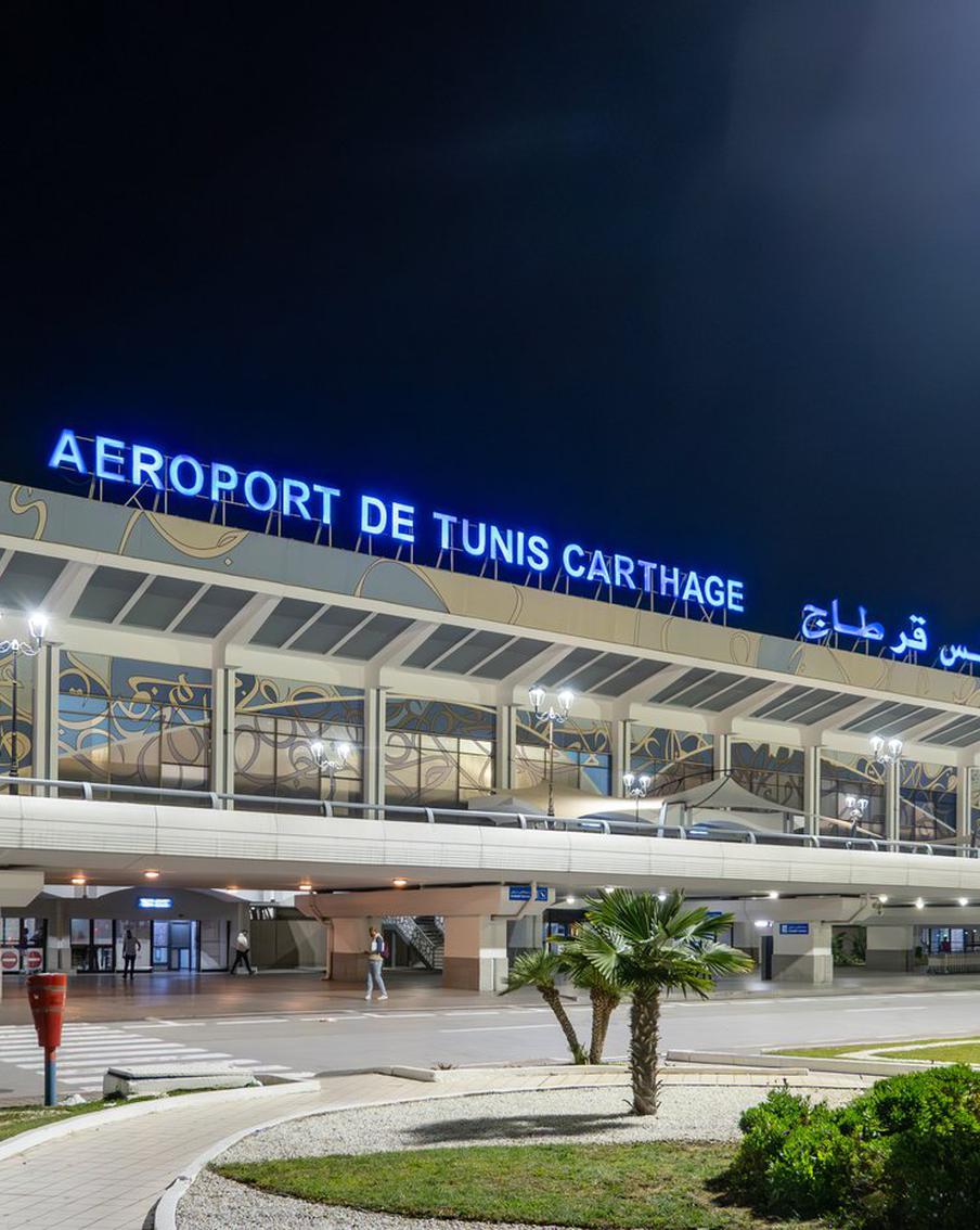 В аэропорту Туниса уже третьи сутки ожидают вылета несколько российских и белорусских пилотов