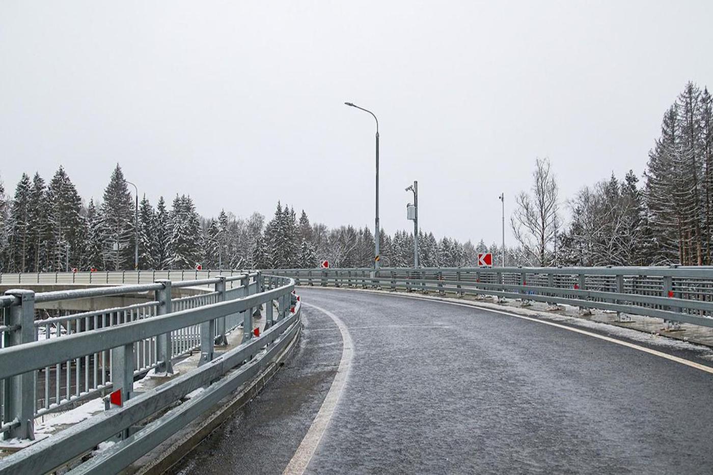 Эксперт объяснил важность строительства трасс на юго-западе Москвы и в ТиНАО для комфорта горожан