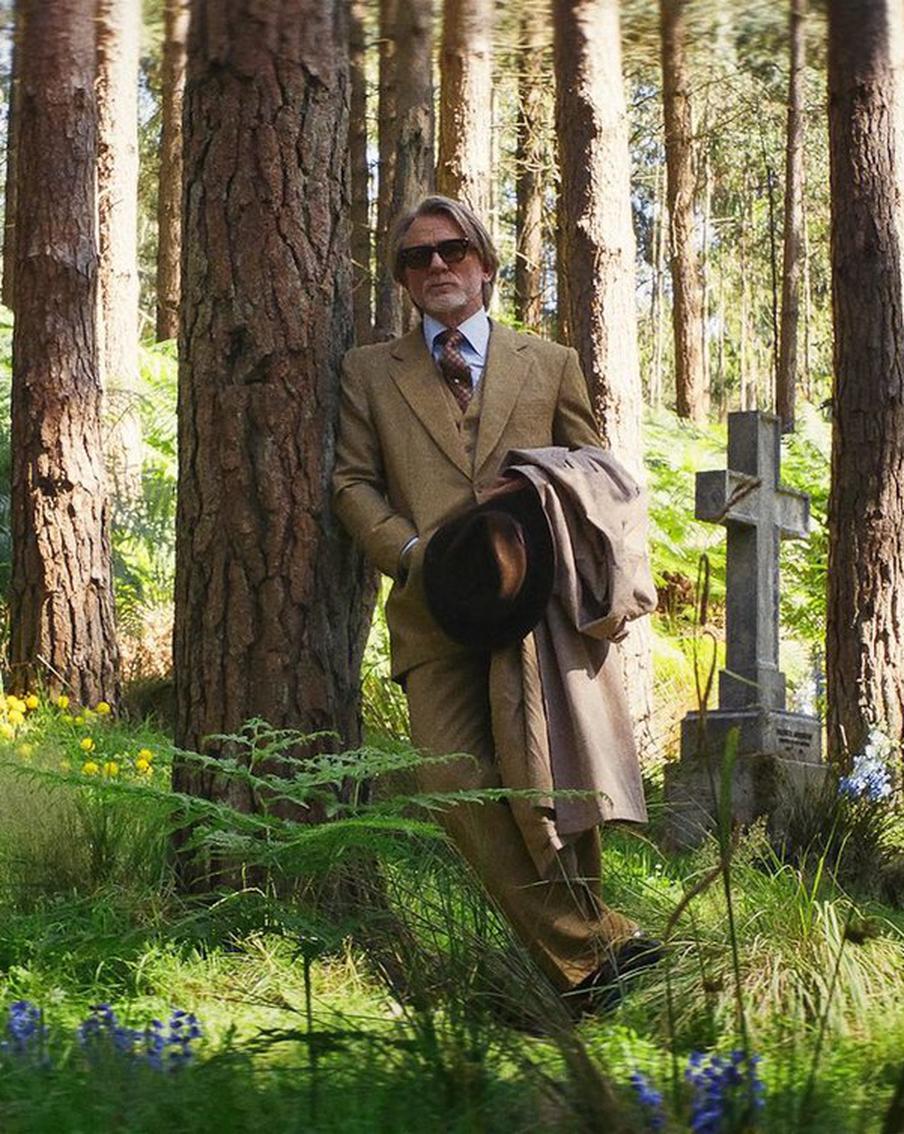 Чудны дела твои, господи! Дэниэл Крэйг выводит на чистую воду паству одного прихода в "Достать ножи. Воскрешение покойника"