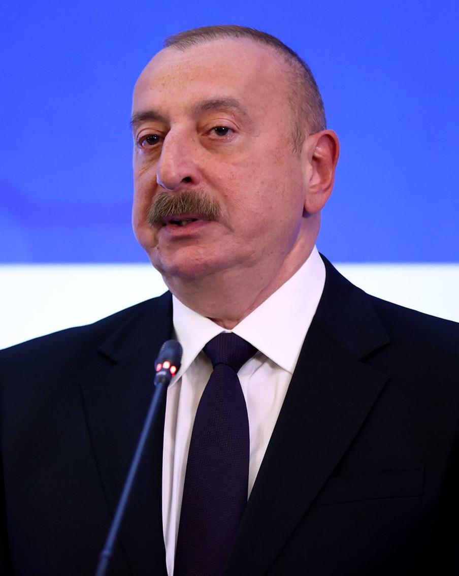 Кремль заявил, что отсутствие Алиева на саммите СНГ не стало неожиданным. Пресс-секретарь президента России Дмитрий Песков выразил понимание того, что президент Азербайджана Ильхам Алиев не сможет принять участие в неформальном саммите стран Содружества Независимых Государств (СНГ), который пройдёт в Санкт-Петербурге 22 декабря