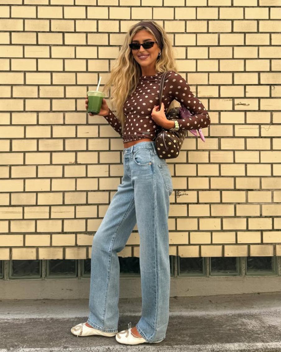 Принты в стиле ретро добавят образу игривости.