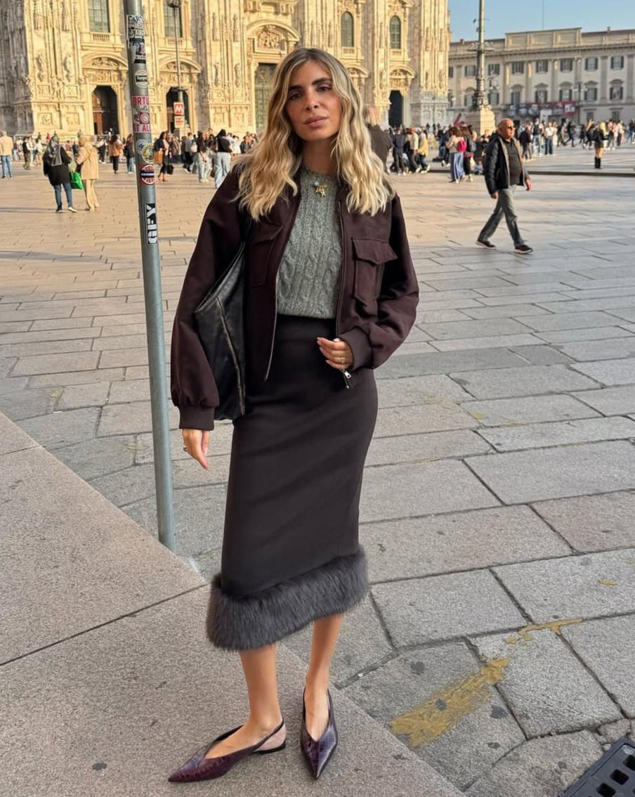 Мех, лак и замша отлично соседствуют между собой.