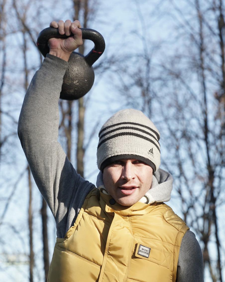 Сотни москвичей проверяют силу и ловкость на окружных соревнованиях