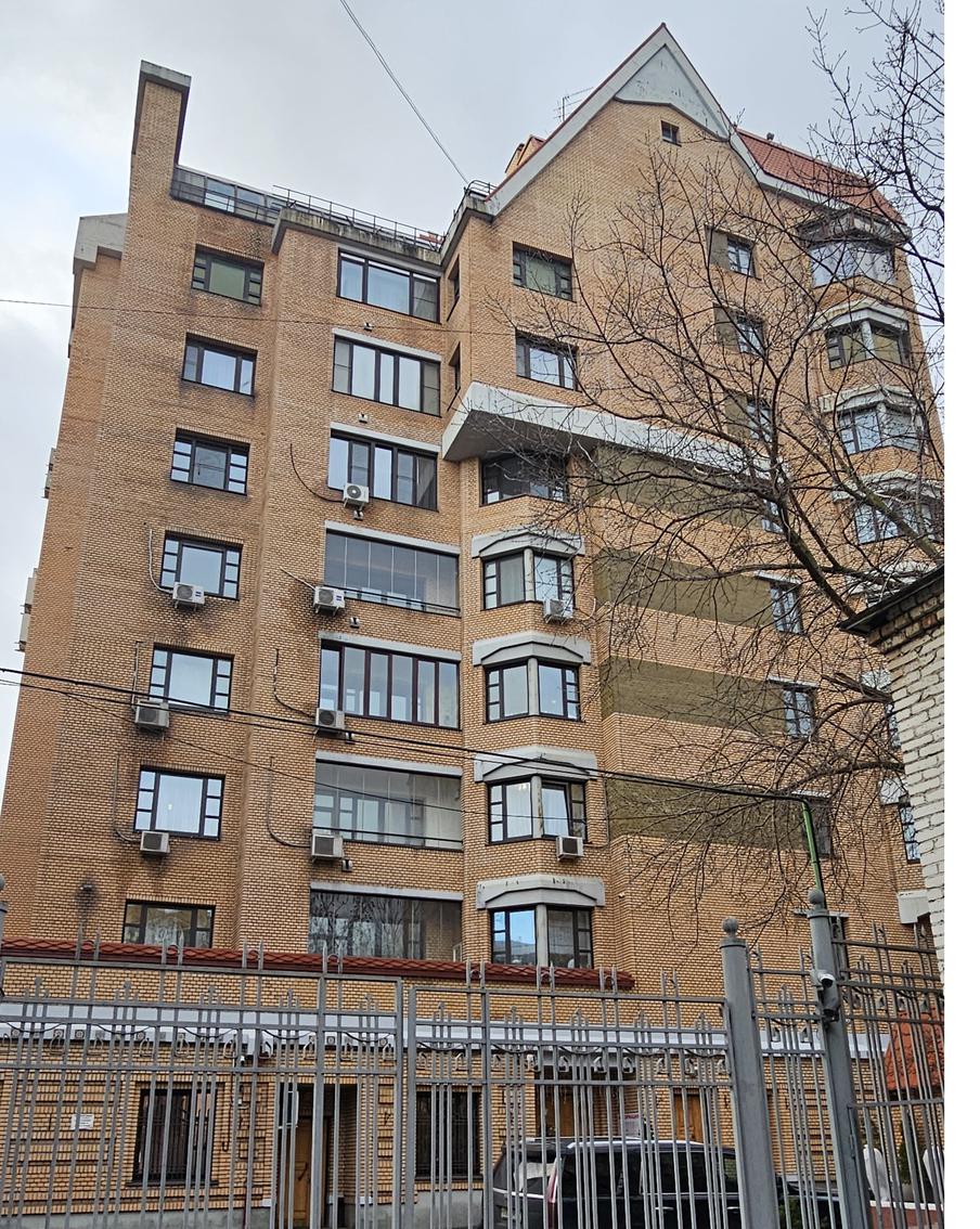 Дом Ларисы Долиной в Хамовниках.