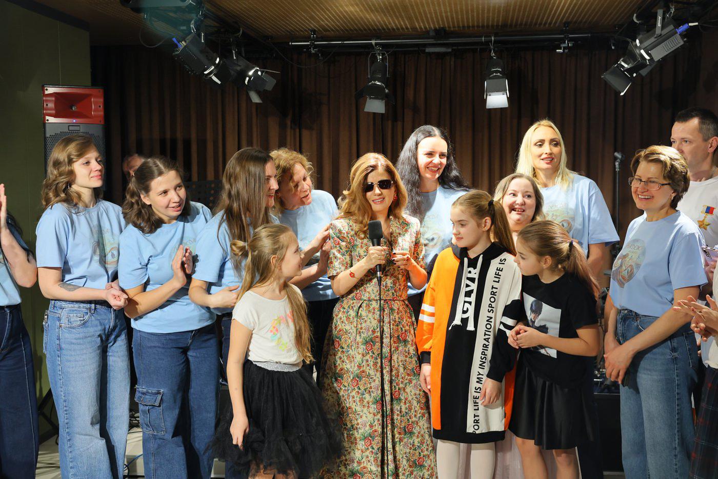 Популярная певица была в центре внимания на протяжении всего вечера