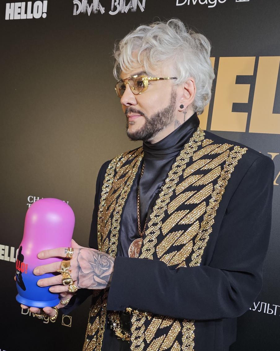 Филипп Киркоров получил награду Hello Awards.