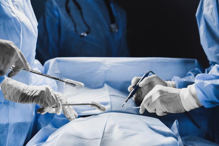 Украинку экстрадировали из Польши в Казахстан за продажу 56 органов живых людей